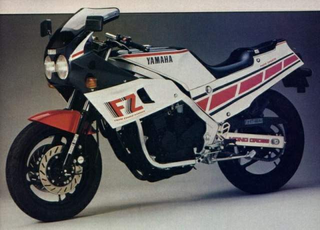 1984 Yamaha FZR400R